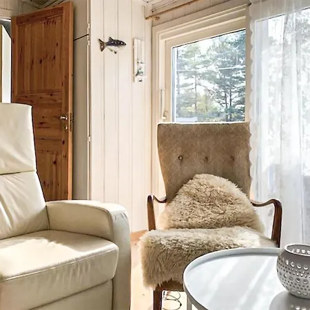 4 Bedroom Stunning In Gressvik